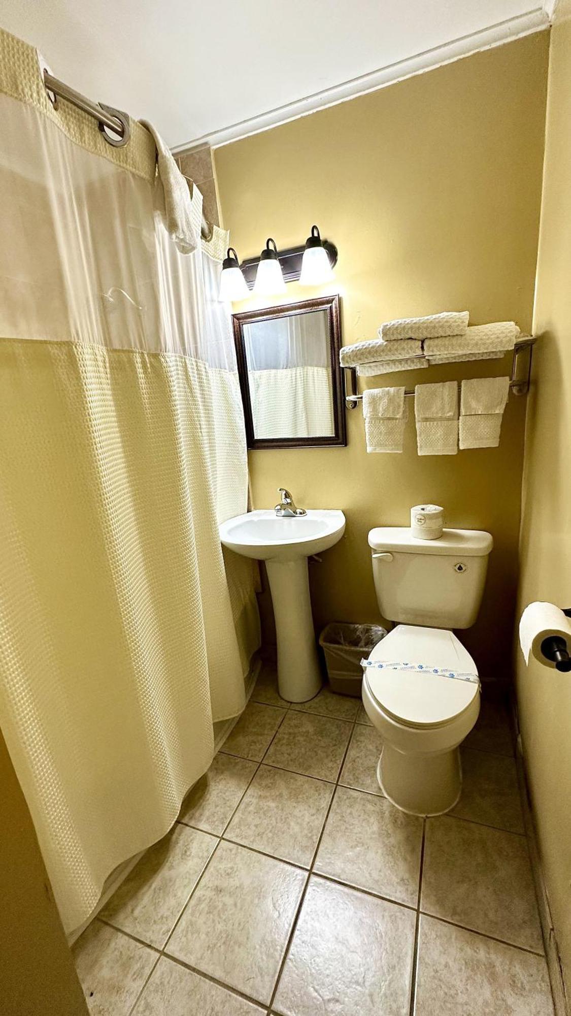 Relax Inn Vinita Экстерьер фото